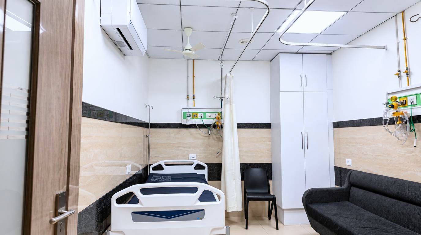 Patient room — Mangalam Hospital, Kalyanpur, Kanpur